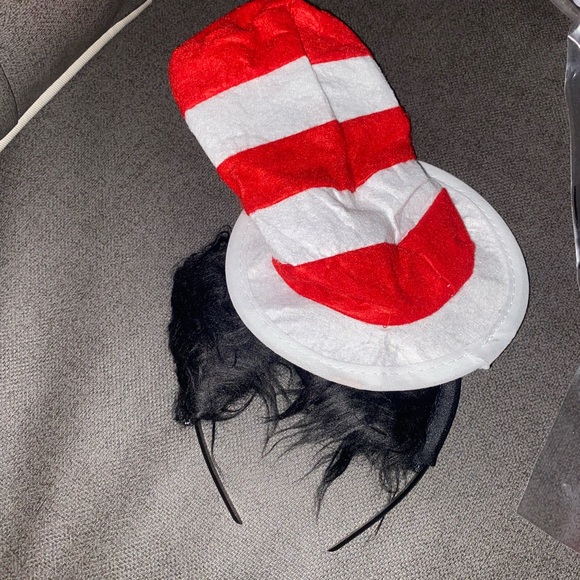 Cat in the hat Halloween costume - Picture 2 of 5